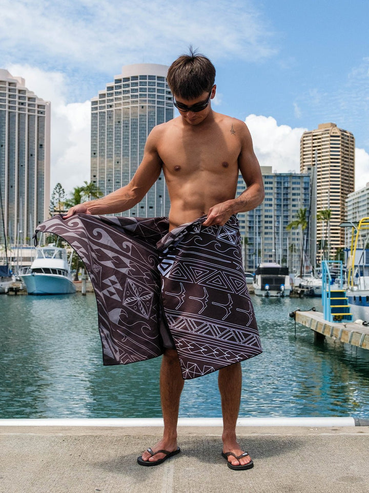 T&C Surf Designs Iwa Tapa Microfiber Towel,