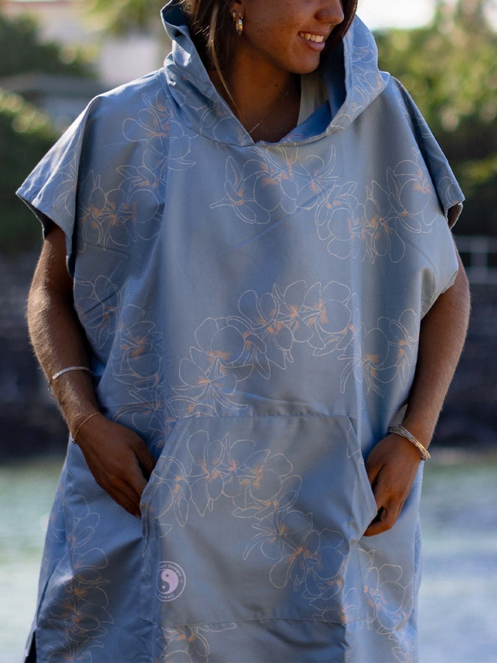 T&C Surf Designs Simple Plumeria Poncho,