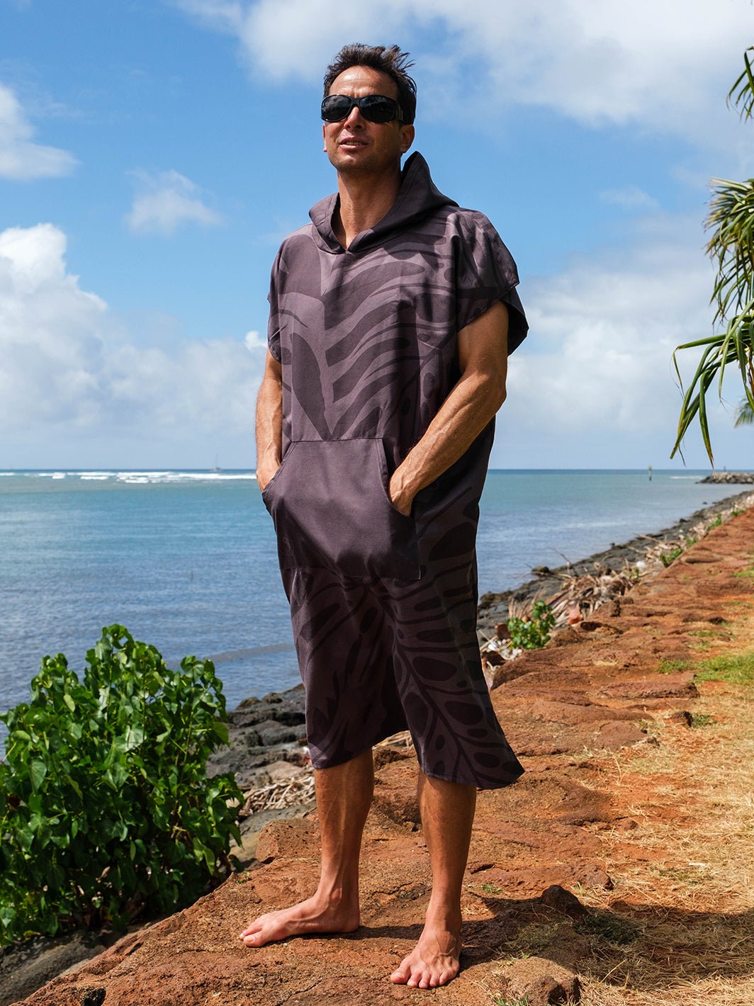 Monstera Poncho – T&C Surf Designs