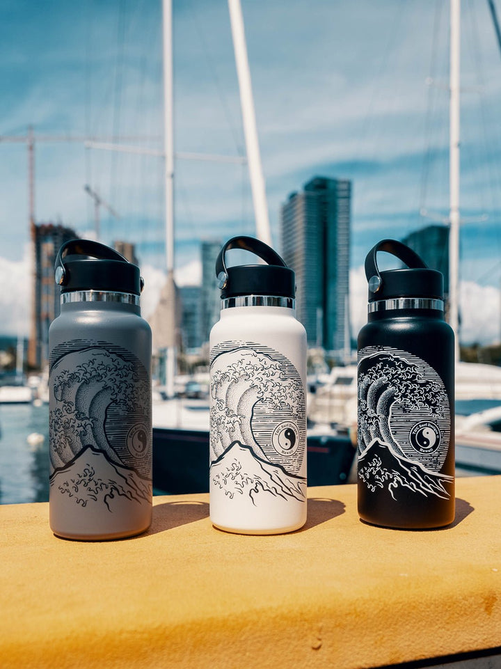 T&C Surf Designs T&C Surf 32 oz Stoked Hokusai Hydro Flask,