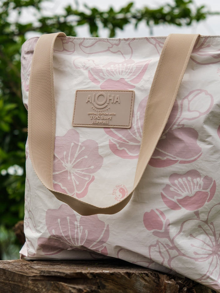 T&C Surf Designs Aloha Collection Cherry Sakura Day Tripper Bag,