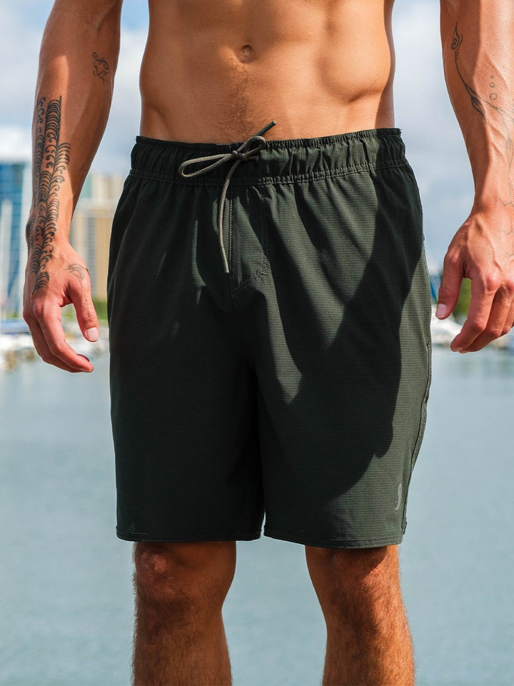 T&C Surf Designs Europe Scallop 19" Beach Short,