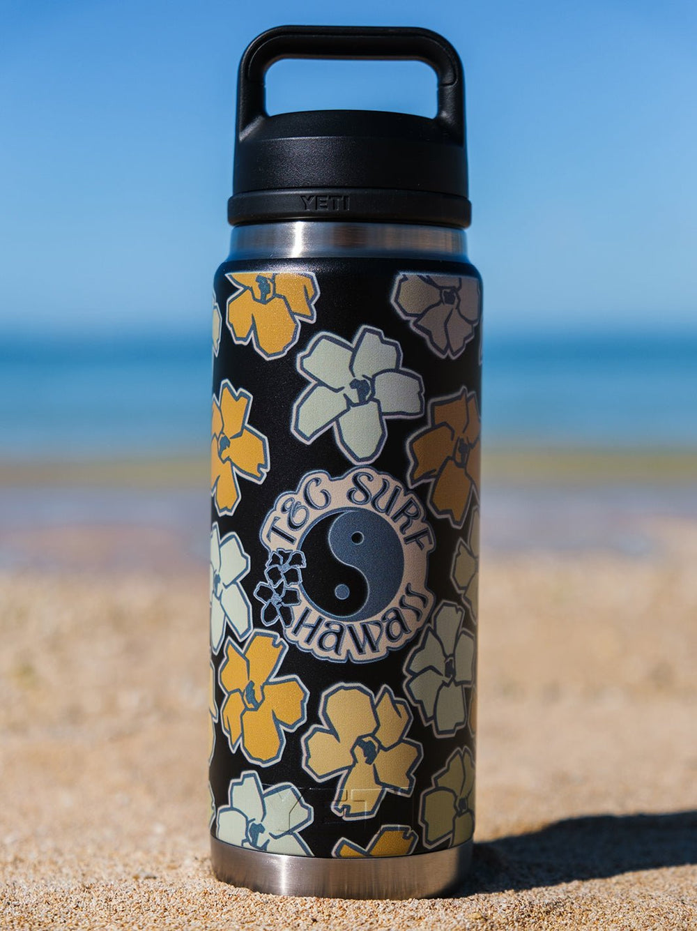 T&C Surf Designs T&C Surf 26 oz Puakenikeni Zig Zag Rambler Yeti Bottle with Chug Cap,