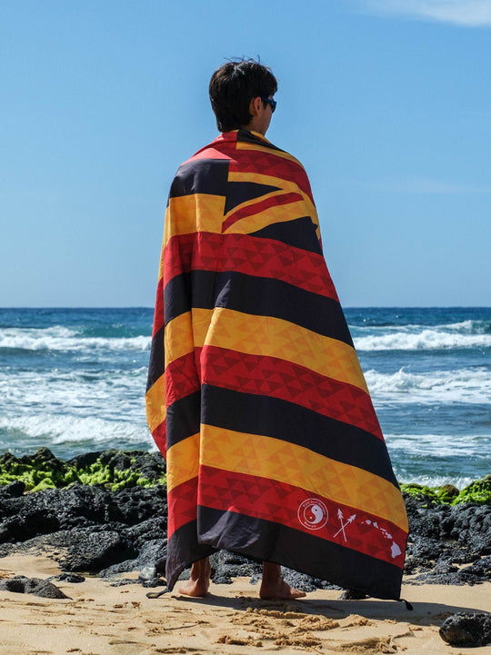 T&C Surf Designs T&C Surf Reppin' Microfiber Towel Blanket, 