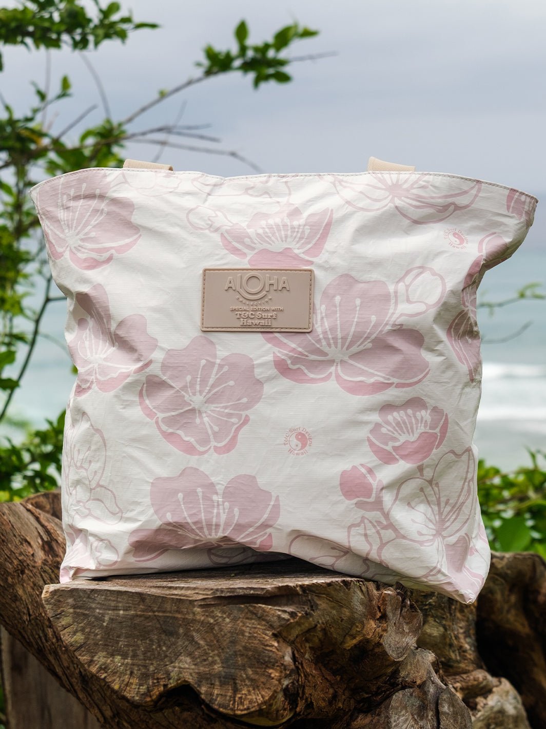 T&C Surf Designs Aloha Collection Cherry Sakura Day Tripper Bag,