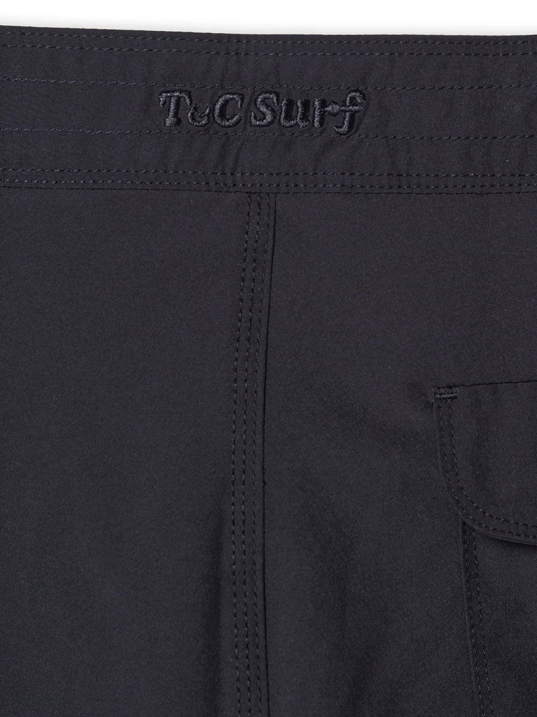 T&C Surf Designs Europe Modern Scallop 18" Boardshort,