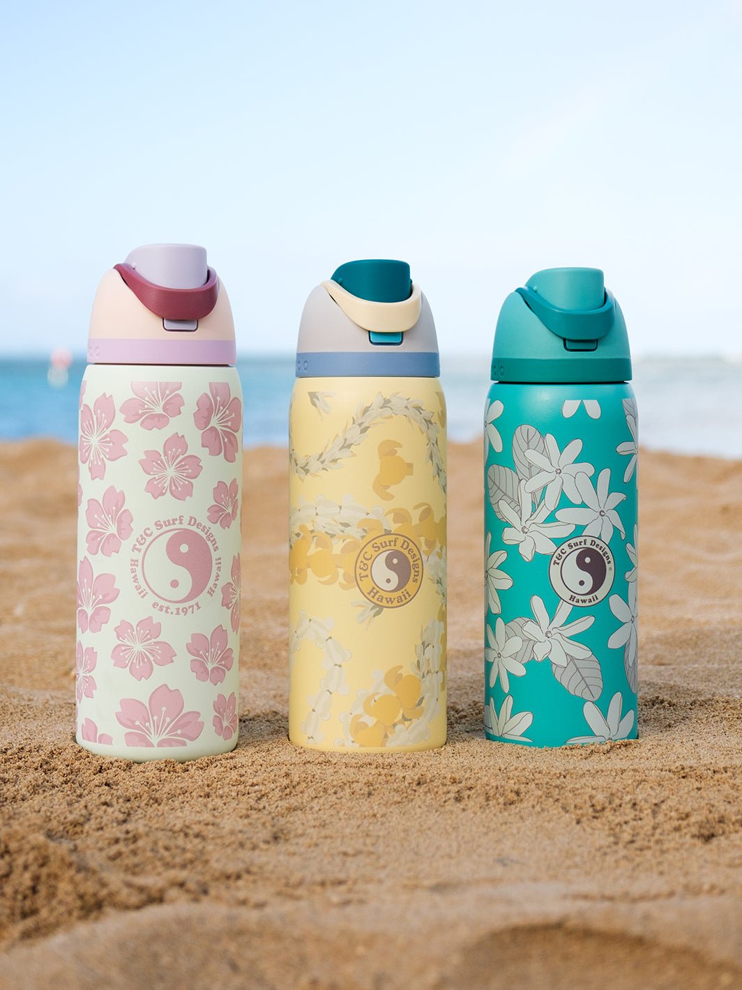 T&C Surf Designs T&C Surf 32 oz Tiare Cluster Owala,