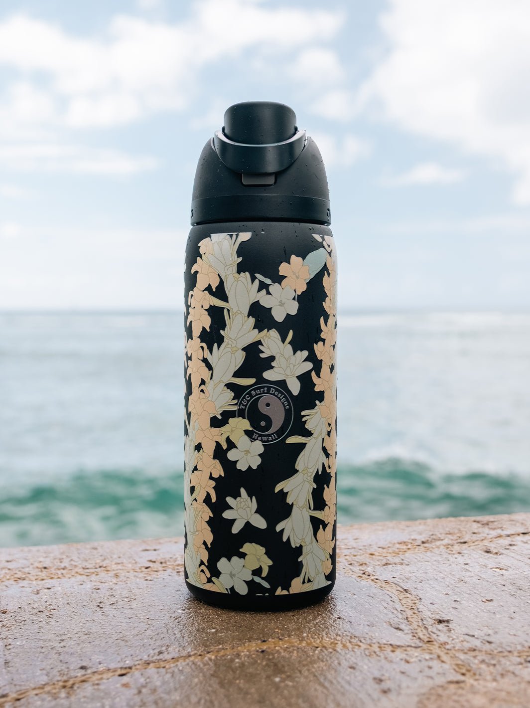 T&C Surf Designs T&C Surf 32 oz Lei Lei Owala,