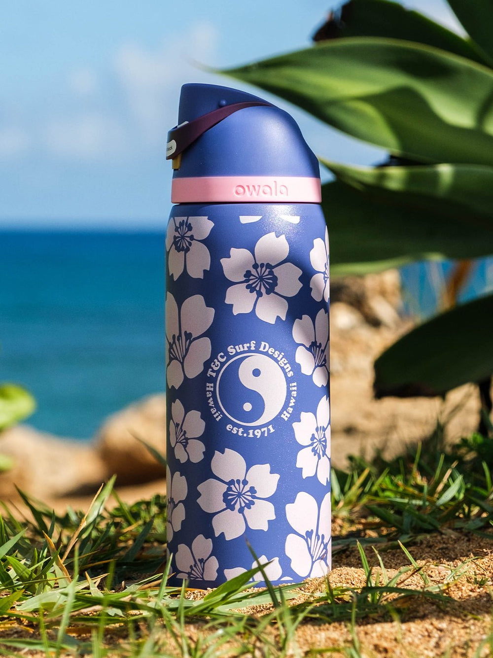 T&C Surf Designs T&C Surf 32 oz Throwback Sakura Owala,
