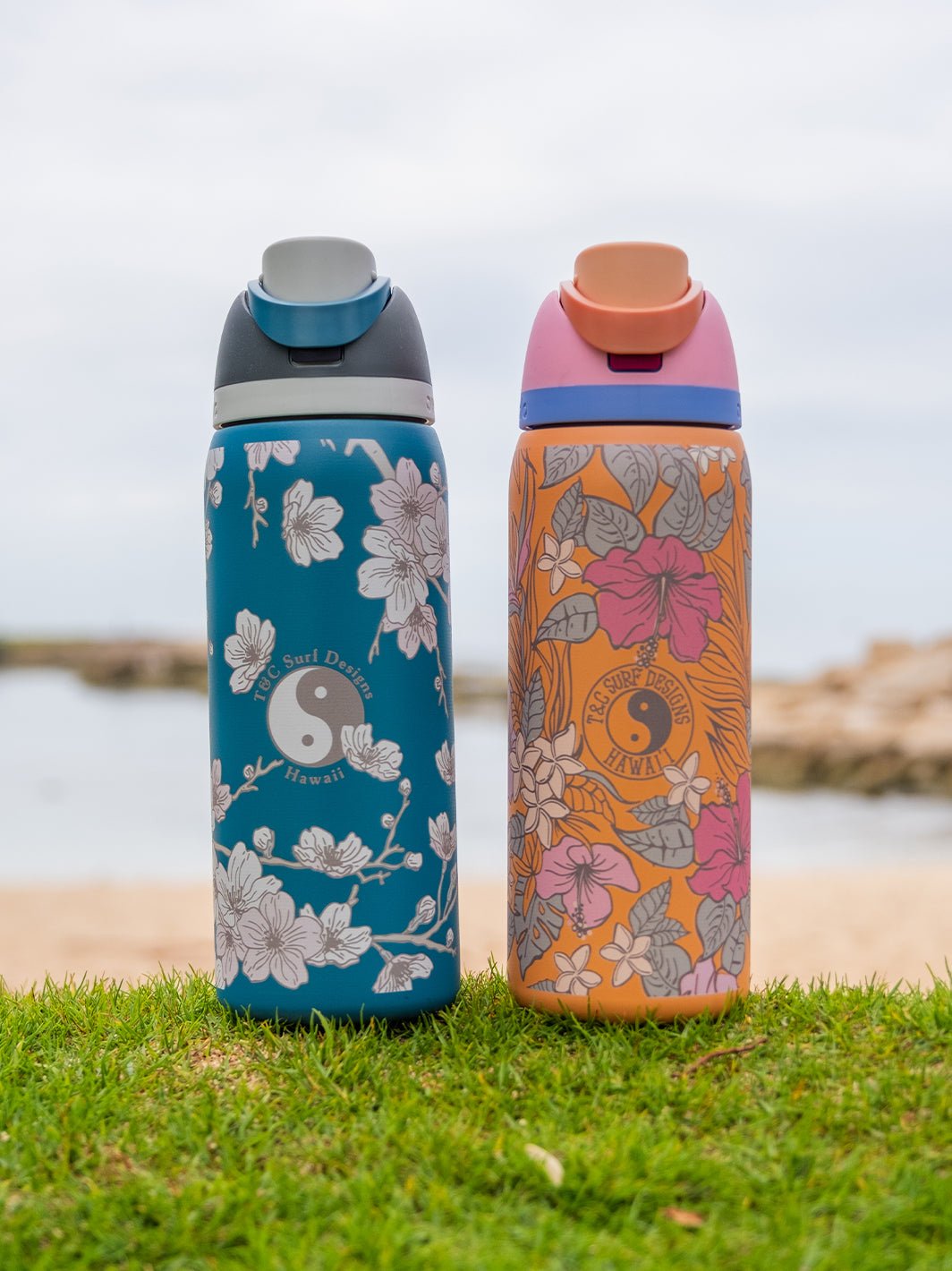 T&C Surf Designs T&C Surf 32 oz Sakura Branch Owala,