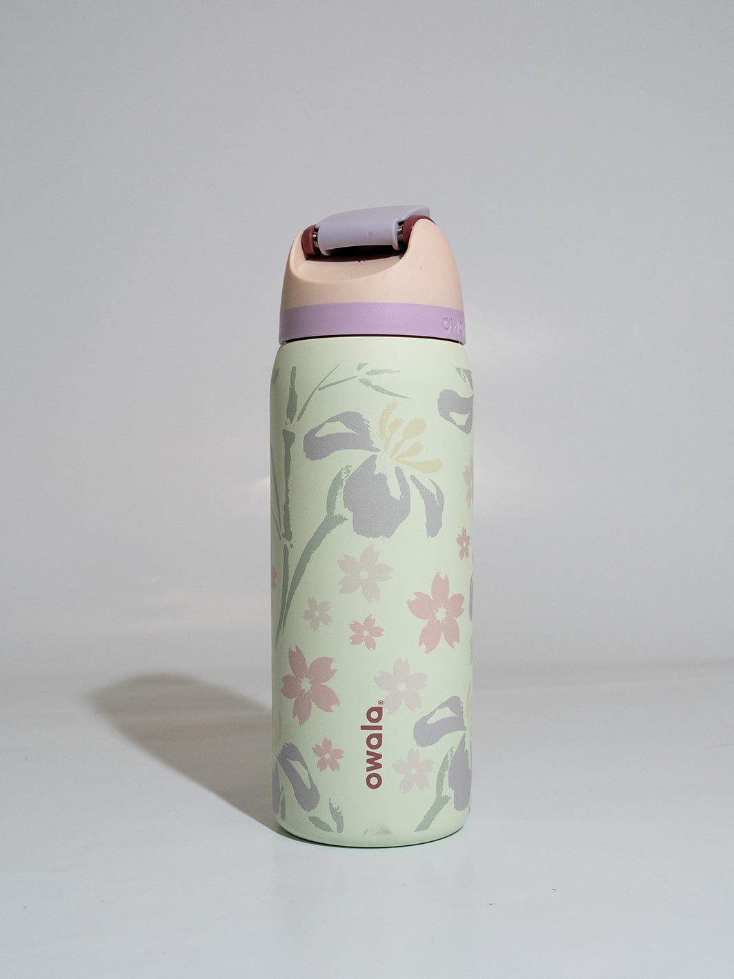 T&C Surf 32 oz Hana Sumie Owala