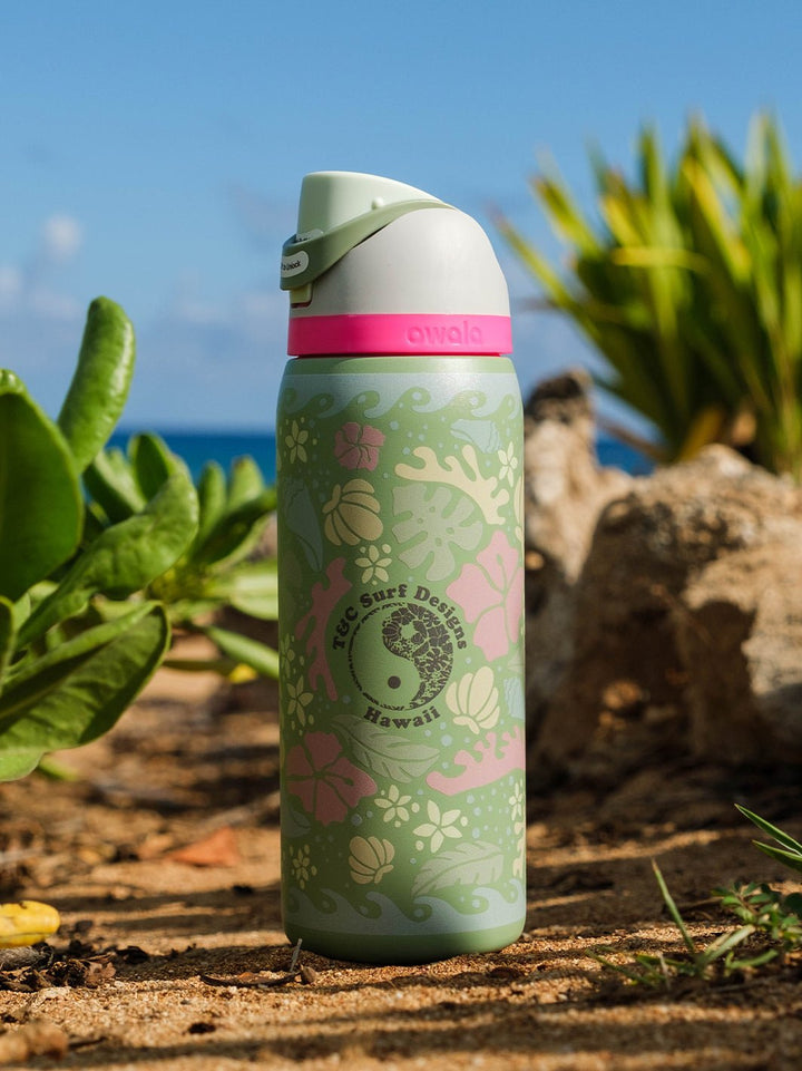 T&C Surf Designs T&C Surf 32 oz Ocean Is Life Owala,