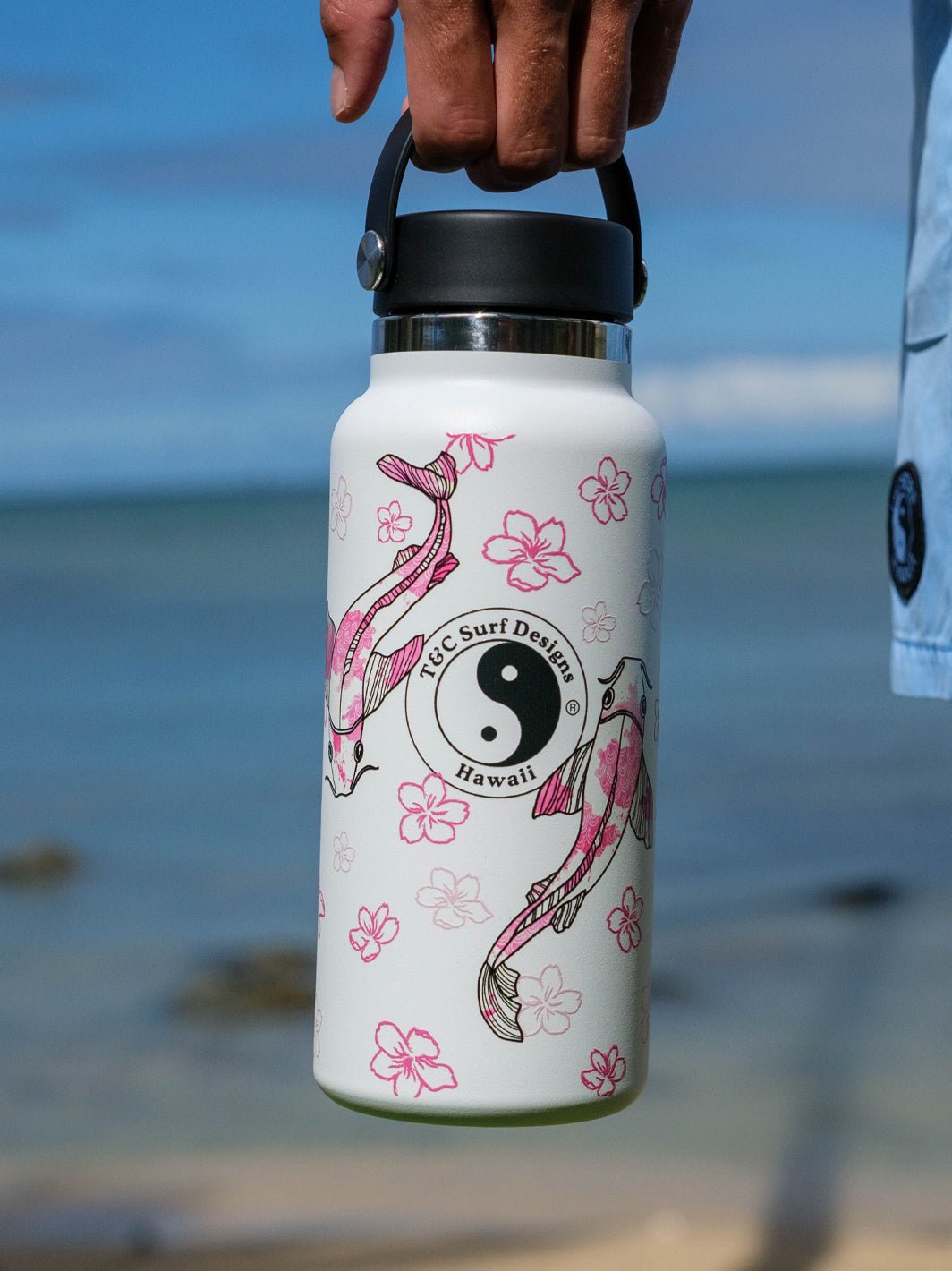 T&C Surf Designs T&C Surf 32 oz Sakura Koi Hydro Flask, 