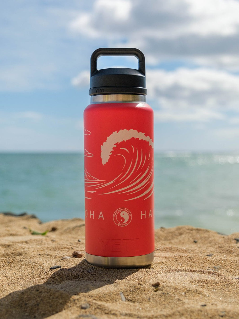 T&C Surf Designs T&C Surf 36 oz Graphic Diamond Head Wave Rambler Yeti Bottle with Chug Cap,