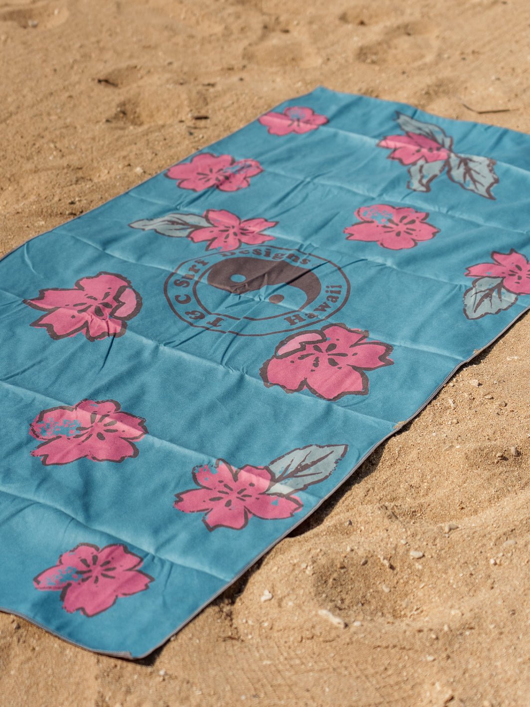 Daruma Microfiber Towel