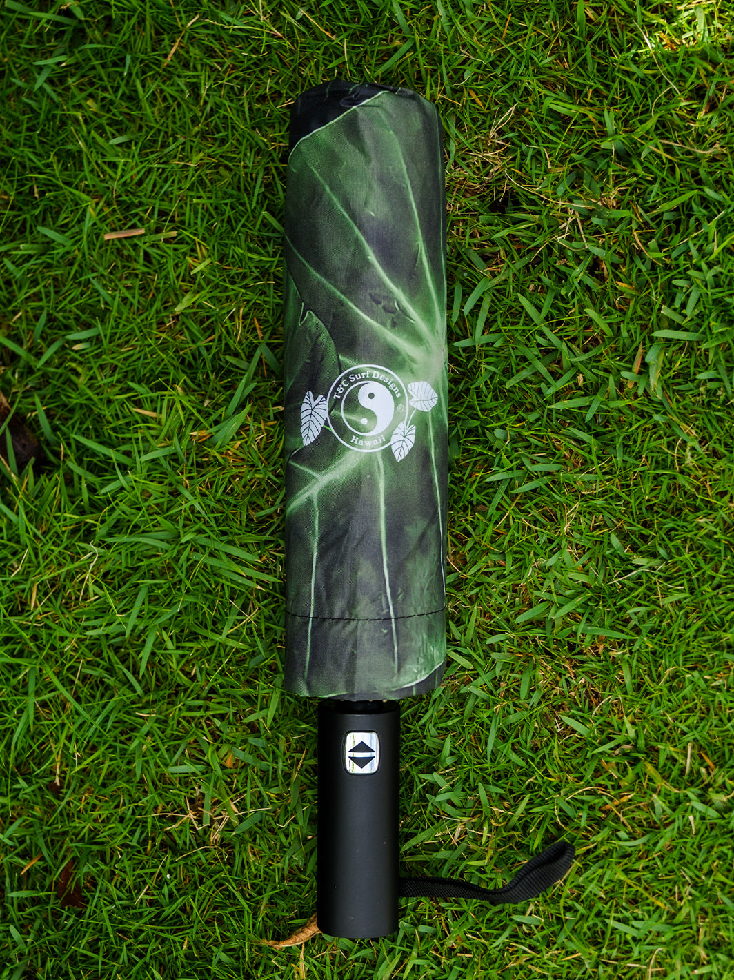 T&C Surf Designs Kaneohe Kalo Umbrella,