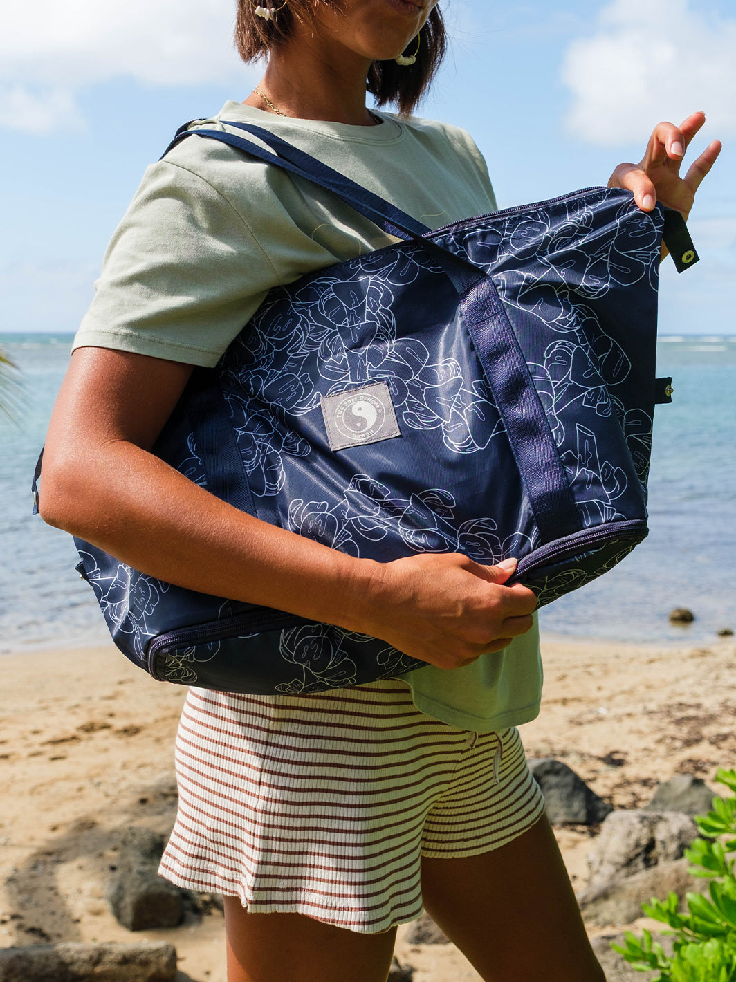 Lei Kui Carry On Tote