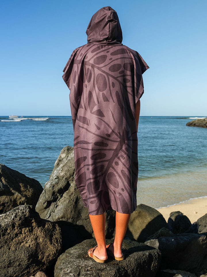 T&C Surf Designs Monstera Poncho,