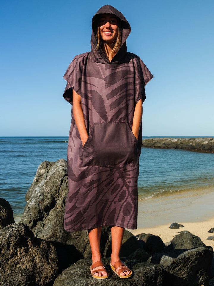 T&C Surf Designs Monstera Poncho,