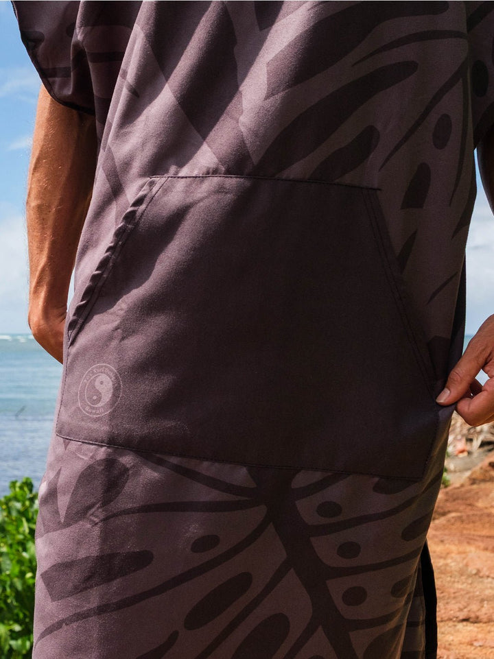 T&C Surf Designs Monstera Poncho,