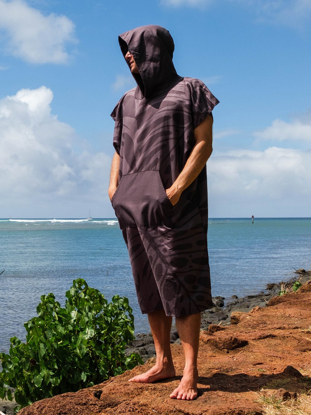 T&C Surf Designs Monstera Poncho,
