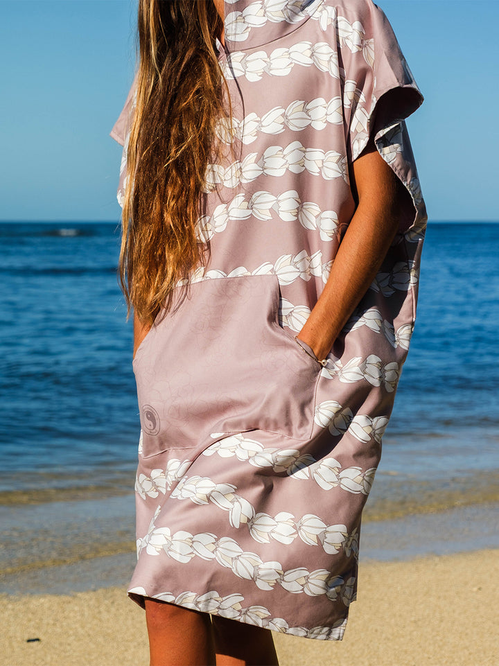 T&C Surf Designs Pikake Pearl Poncho,