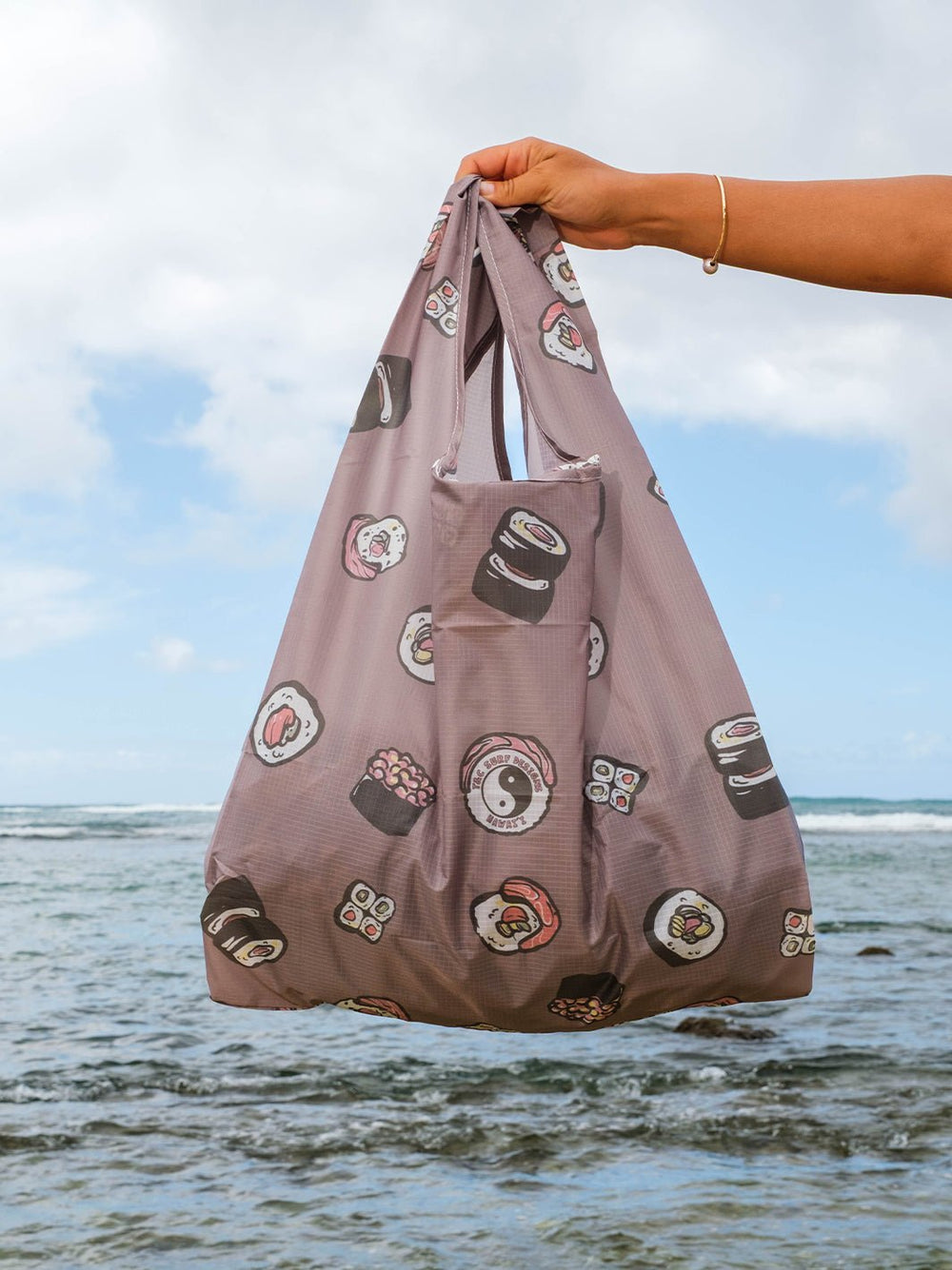Roll Medium Tuck & Toss Reusable Tote Bag - T&C Surf Designs