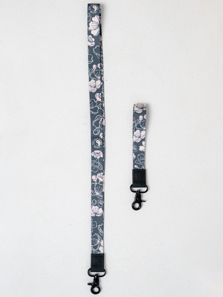 T&C Surf x Thread Wallets Cherry Sakura