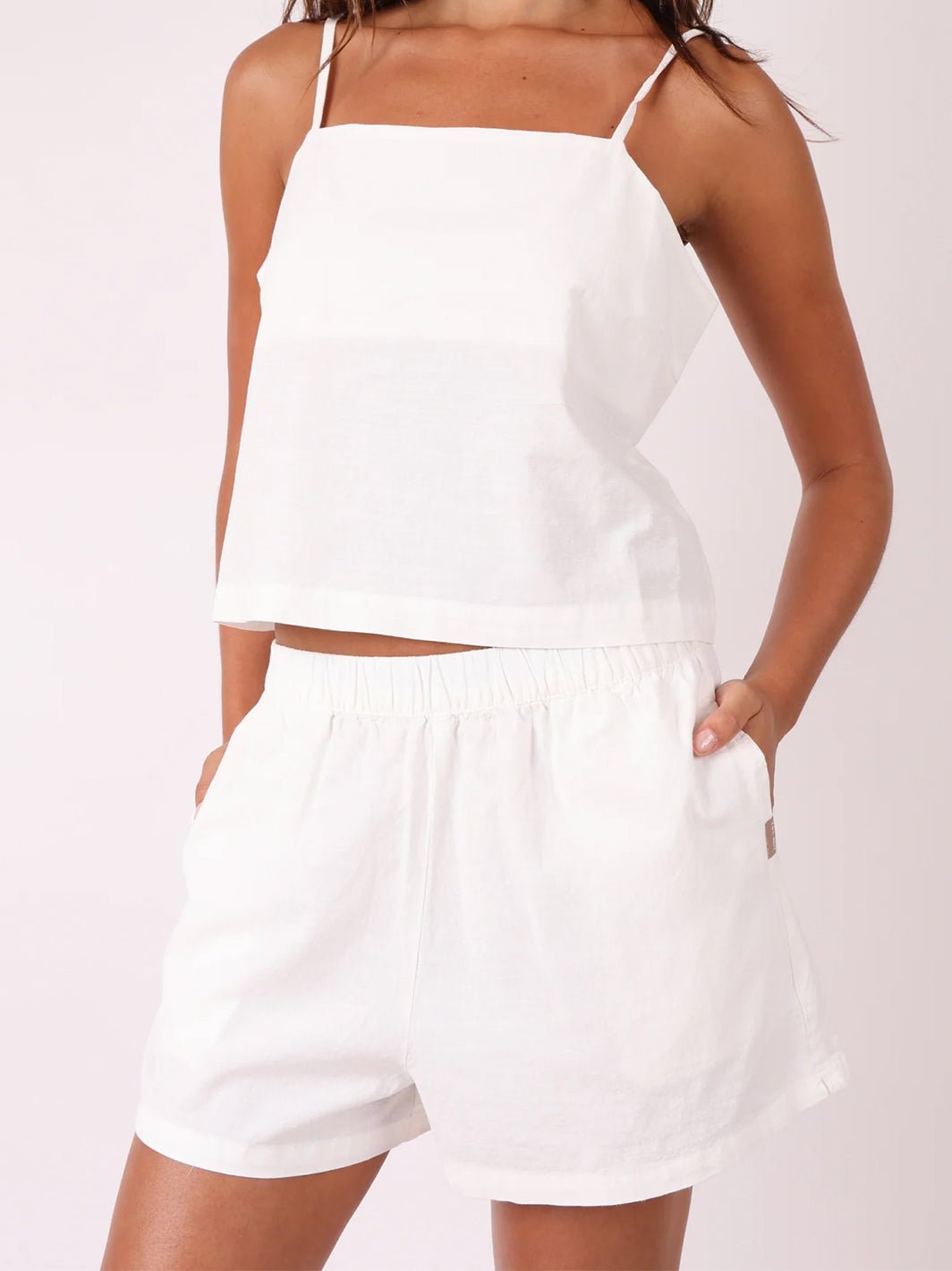 Australia Essential Short