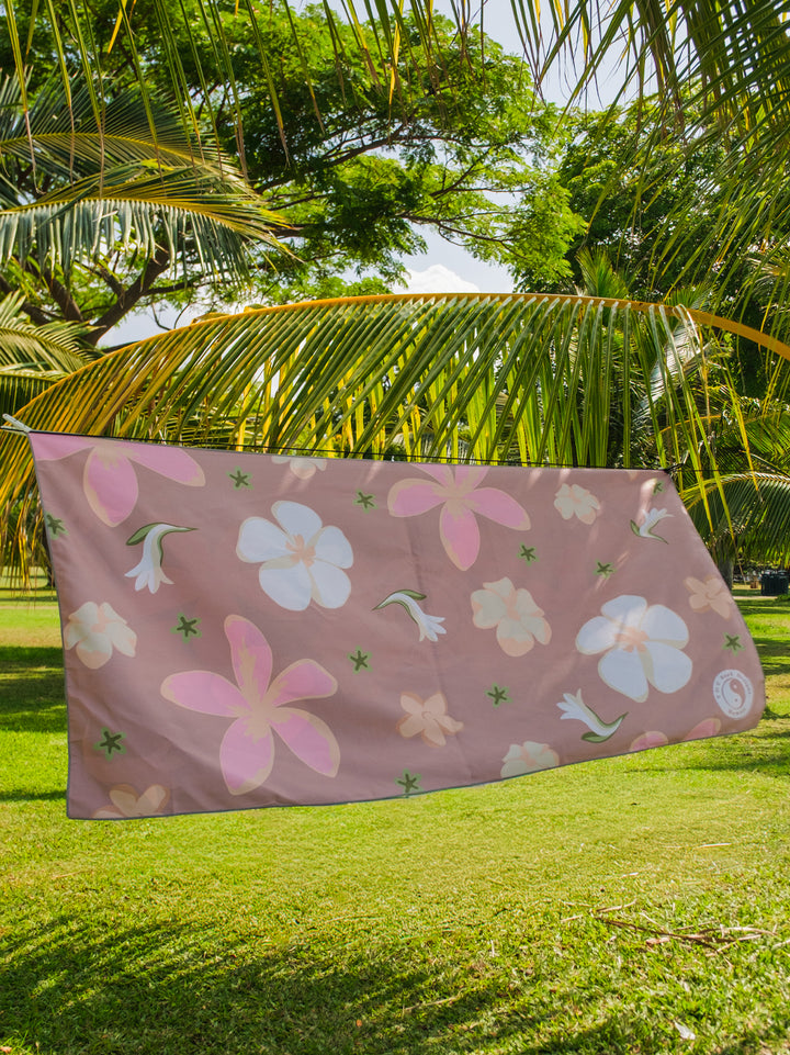 T&C Surf Designs Puaonaona Frame Microfiber Towel,