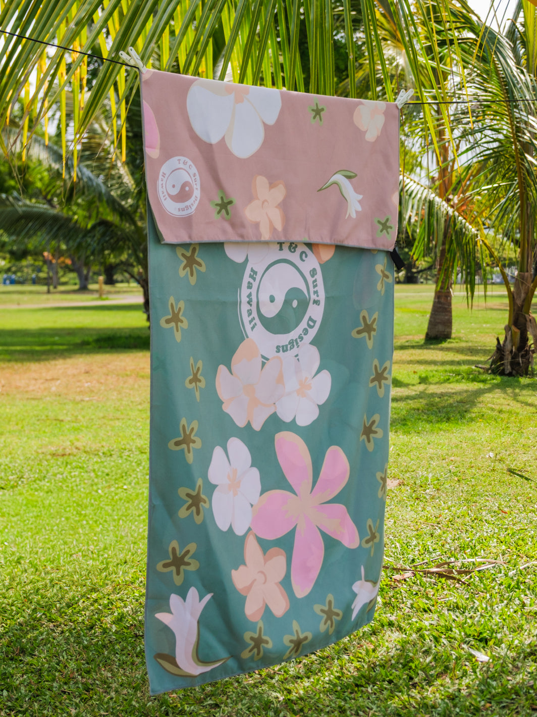 T&C Surf Designs Puaonaona Frame Microfiber Towel,