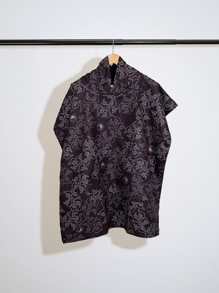 Kids Shoots Poncho