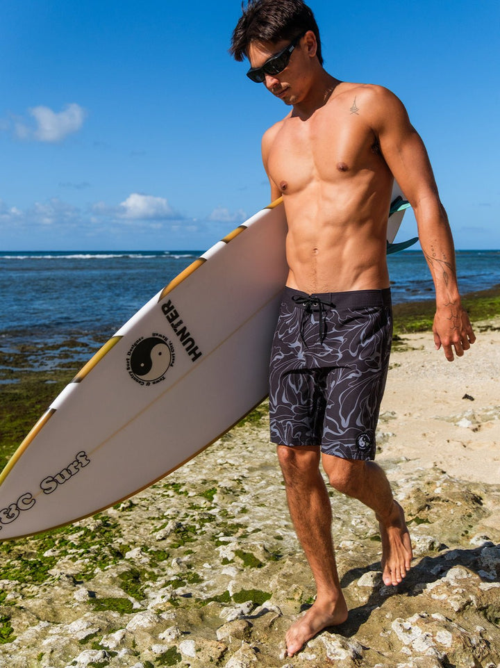 T&C Surf Designs Porter 18" Boardshort,
