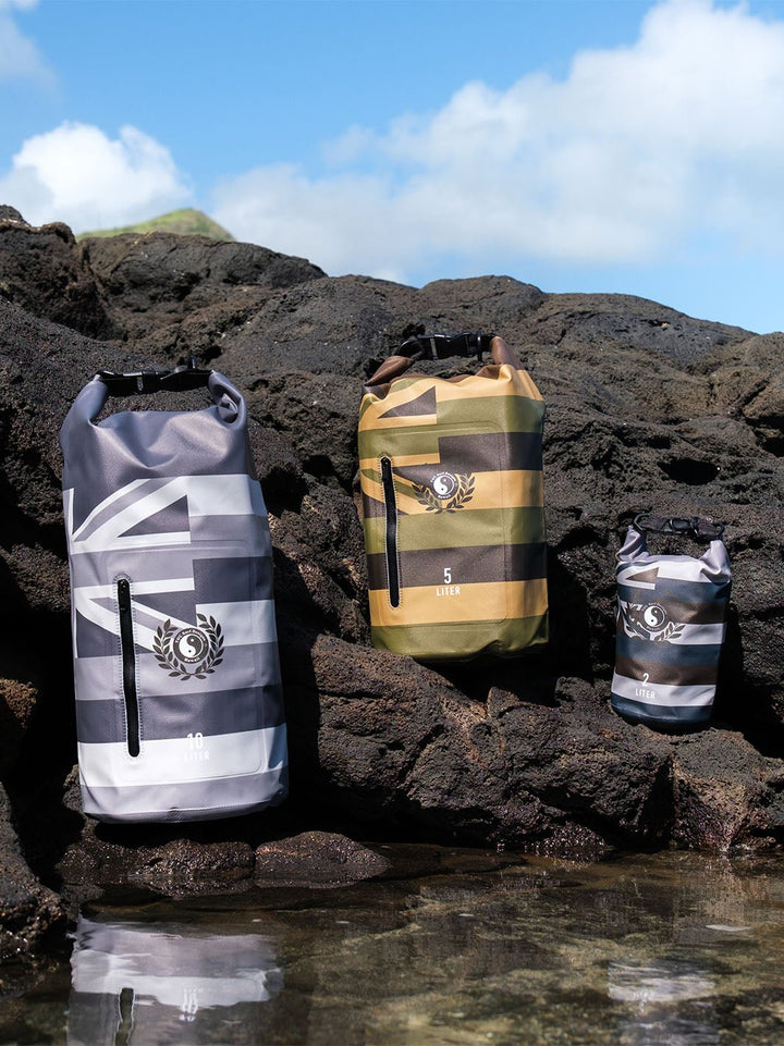 Flag 2L Dry Bag - T&C Surf Designs