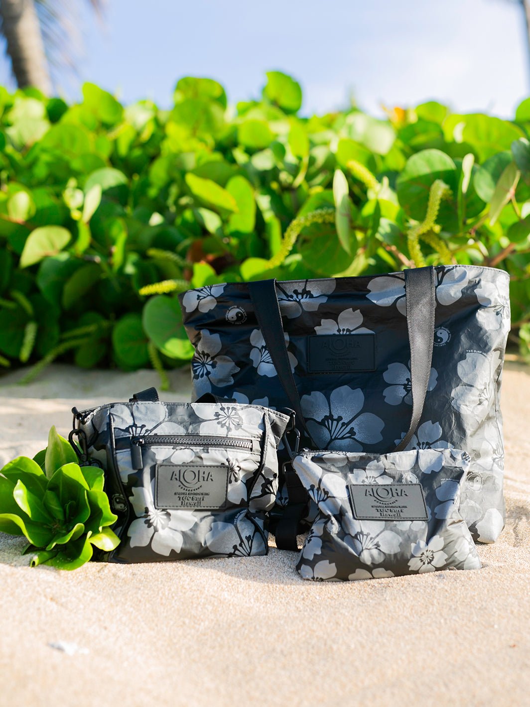 T&C Surf x Aloha Collection Throwback Sakura Small Pouch - T&C Surf Designs