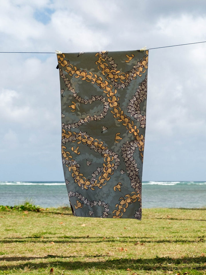 T&C Surf Designs Sketch Multi Lei Microfiber Towel,