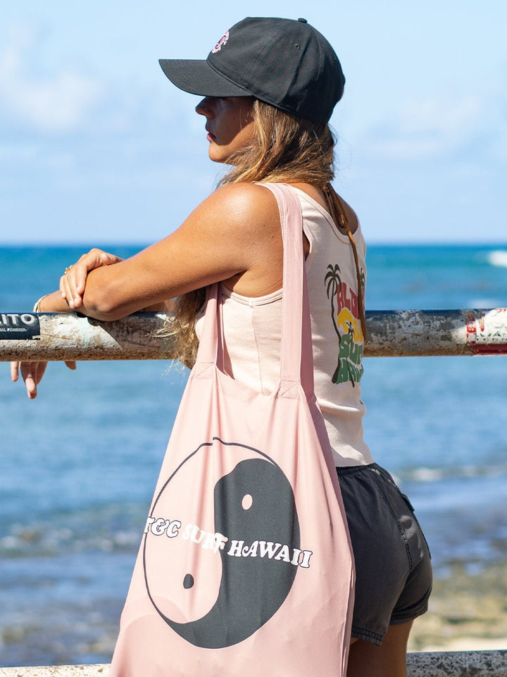 T&C Surf Designs Anthurium Heart Cap,