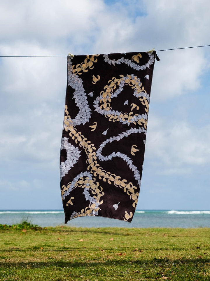 T&C Surf Designs Sketch Multi Lei Microfiber Towel,