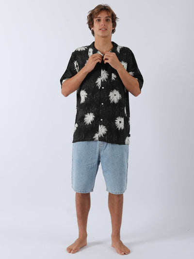 T&C Surf Designs T&C Surf Australia Bloom Short Sleeve Shirt, 