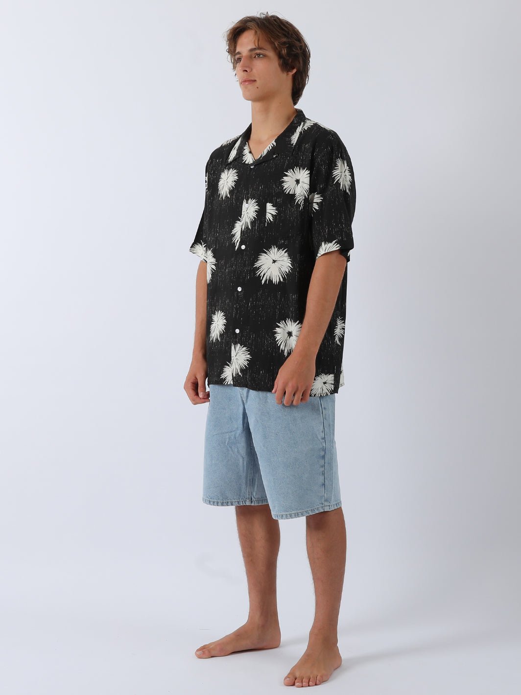 T&C Surf Designs T&C Surf Australia Bloom Short Sleeve Shirt, 