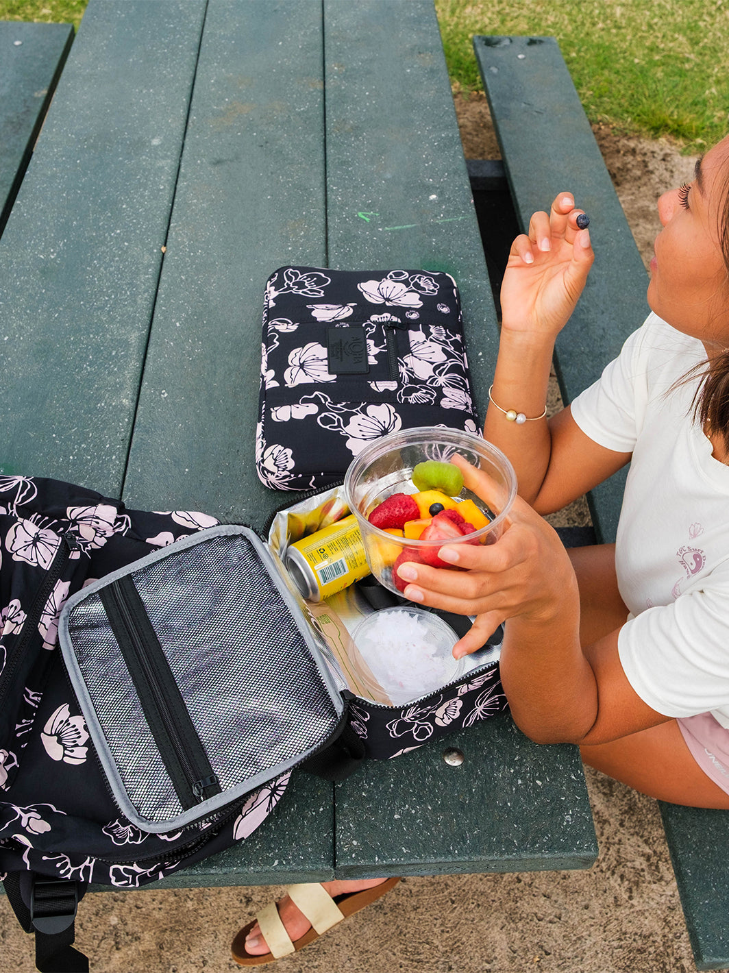 T&C Surf Designs Aloha Collection Cherry Sakura Lunch Tote,