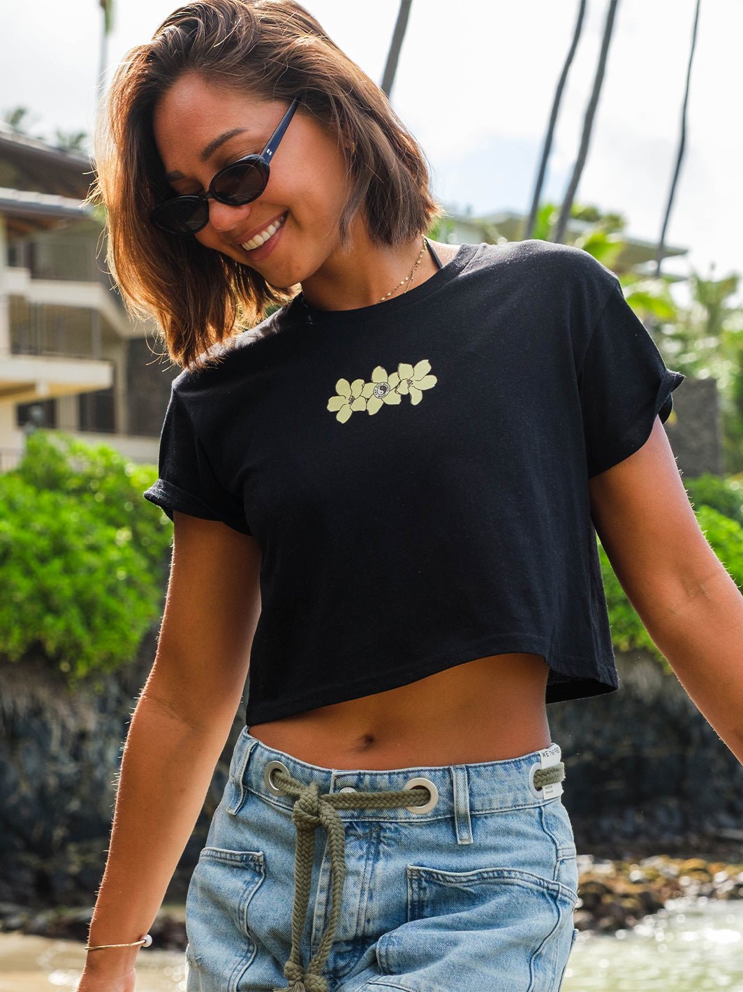 T&C Surf Designs Puakeni Branch Crop Tee,