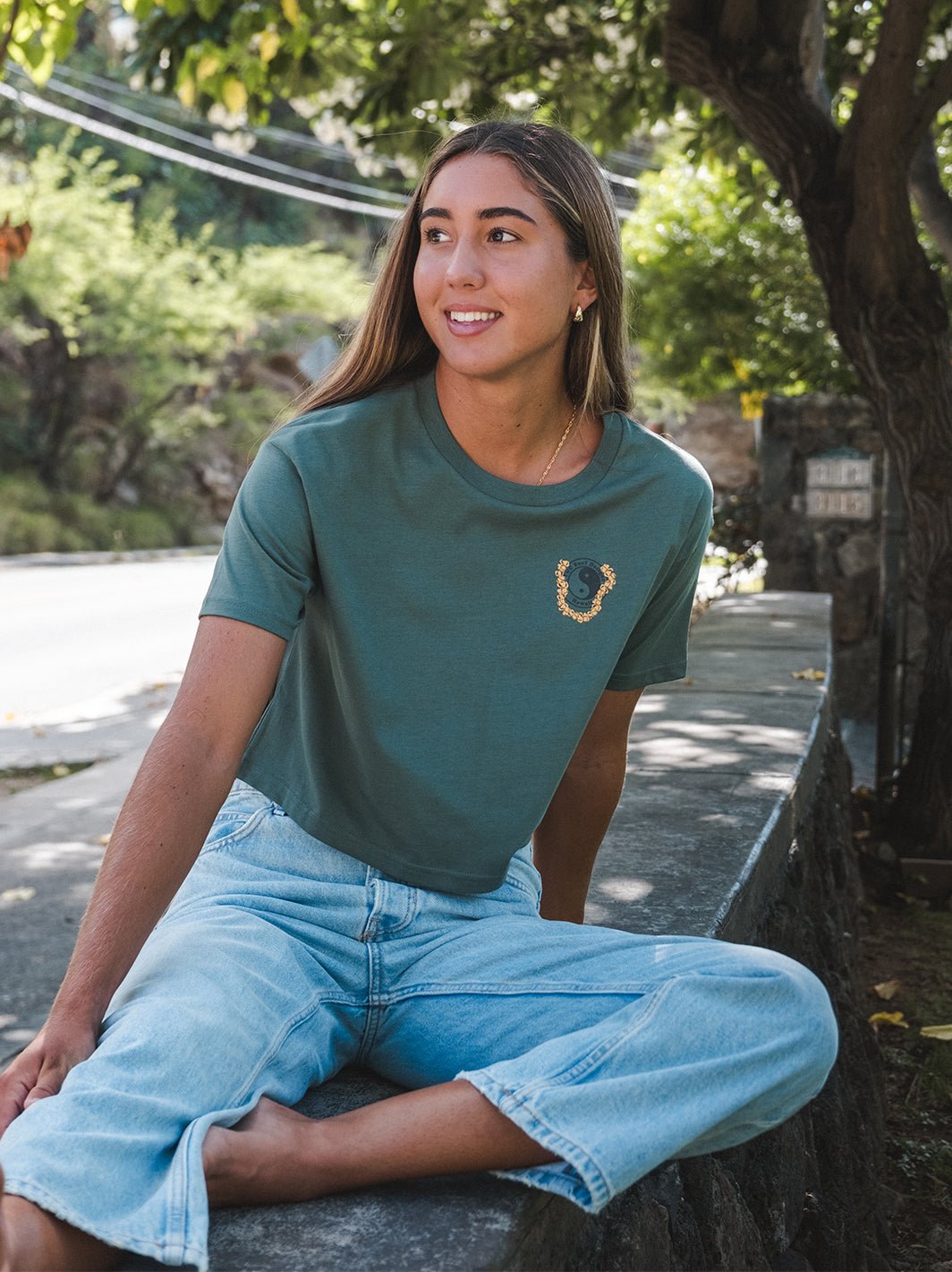 T&C Surf Designs More Lei Crop Tee,