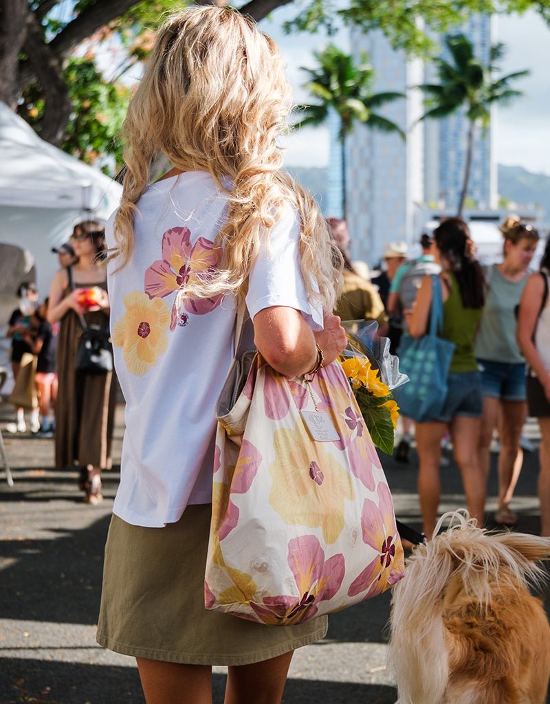T&C Surf Designs T&C Surf x Aloha Collection Watercolor Hau Day Tripper Bag,