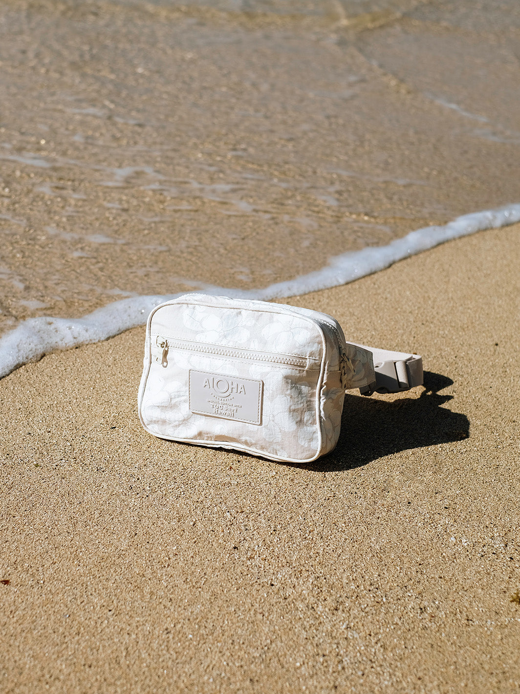 Aloha Collection Puakenikeni Distressed Hip Pack
