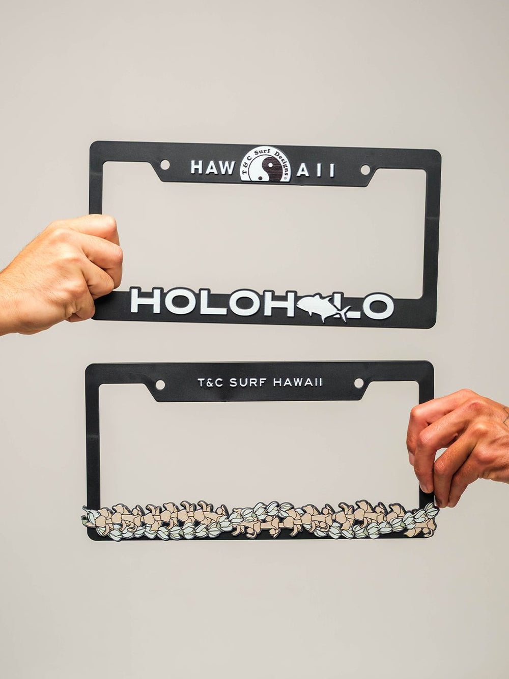 T&C Surf Designs Holoholo License Plate,