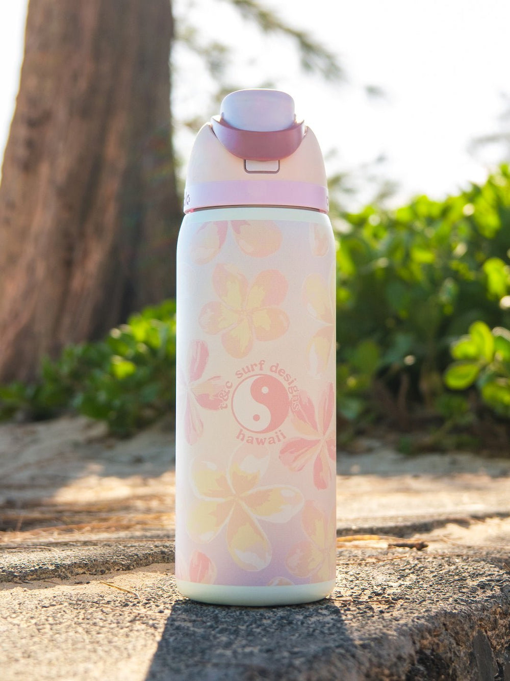 T&C Surf Designs T&C Surf 32 oz Watercolor Pua Melia Owala,
