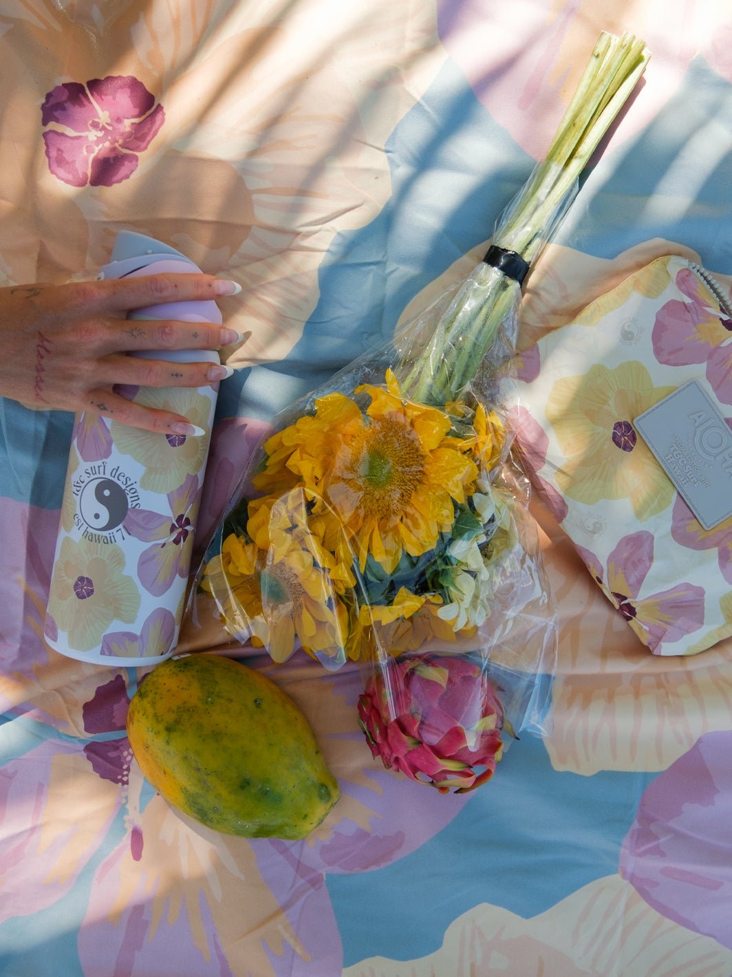 T&C Surf 32 oz Watercolor Hau Owala - T&C Surf Designs