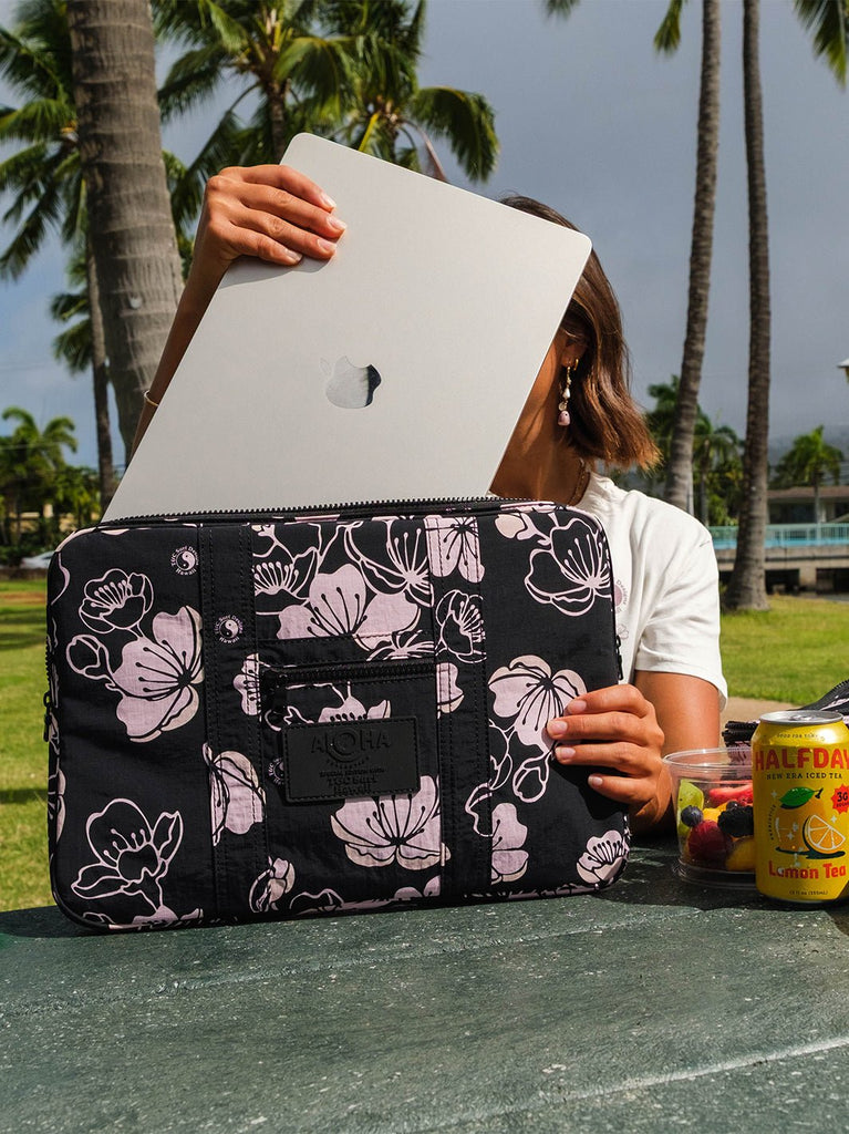 Aloha Collection Cherry Sakura Laptop Case – T&C Surf Designs