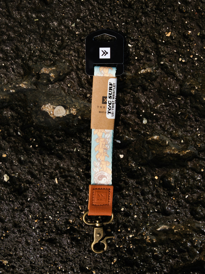 T&C Surf x Threads Wallet Lei Twist